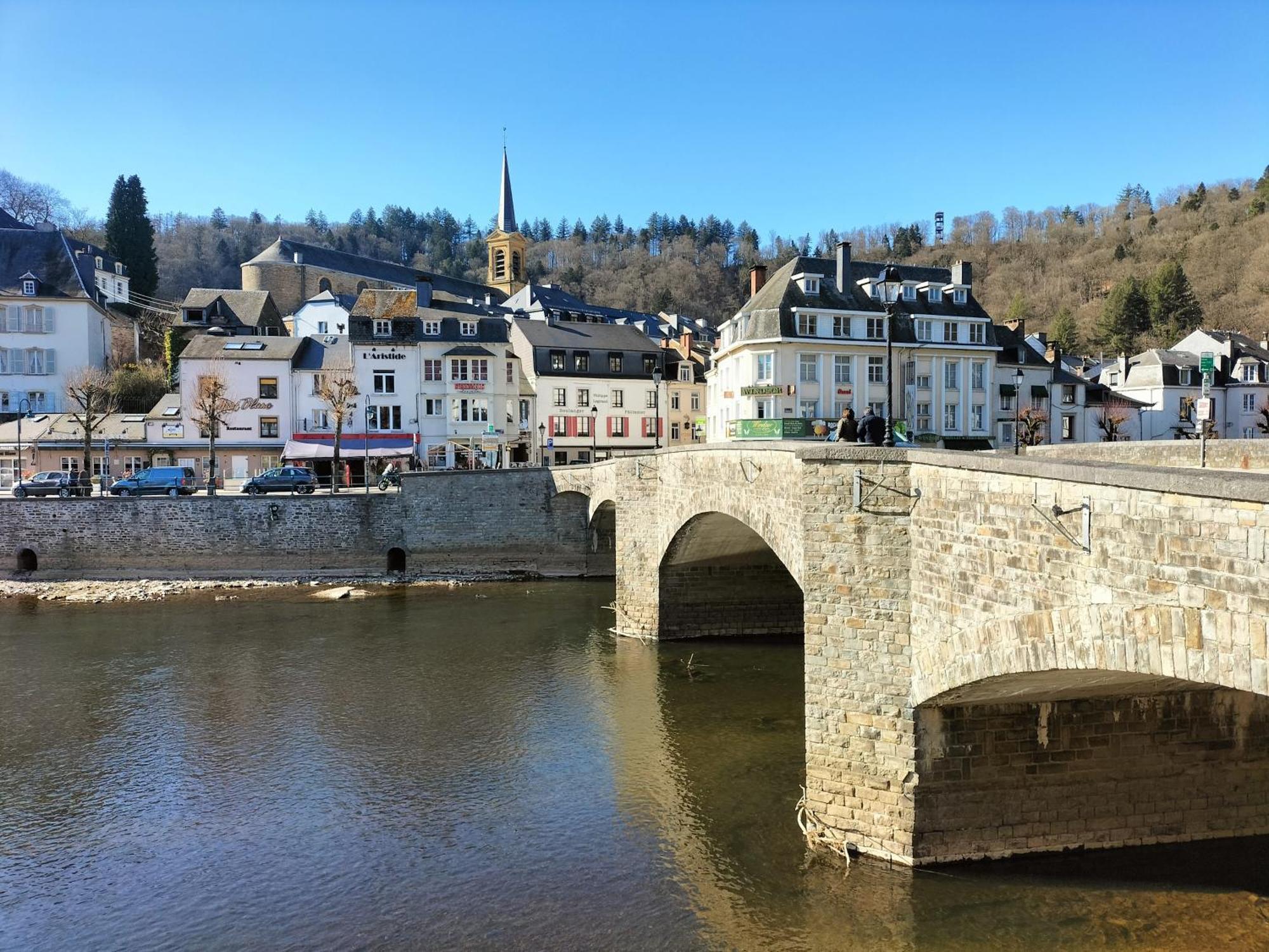L'Alcove De Ide Hotel Bouillon Exterior photo
